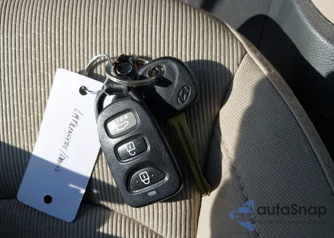 2017 Hyundai Elantra Se z USA, uszkodzony, nr VIN KMHD74LF3HU395697